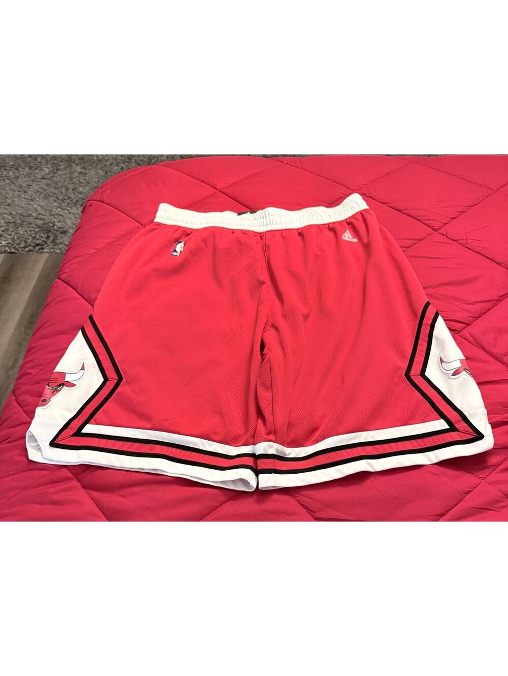 Adidas NBA Chicago Bulls Red Basketball Shorts Men’s XL Player ID